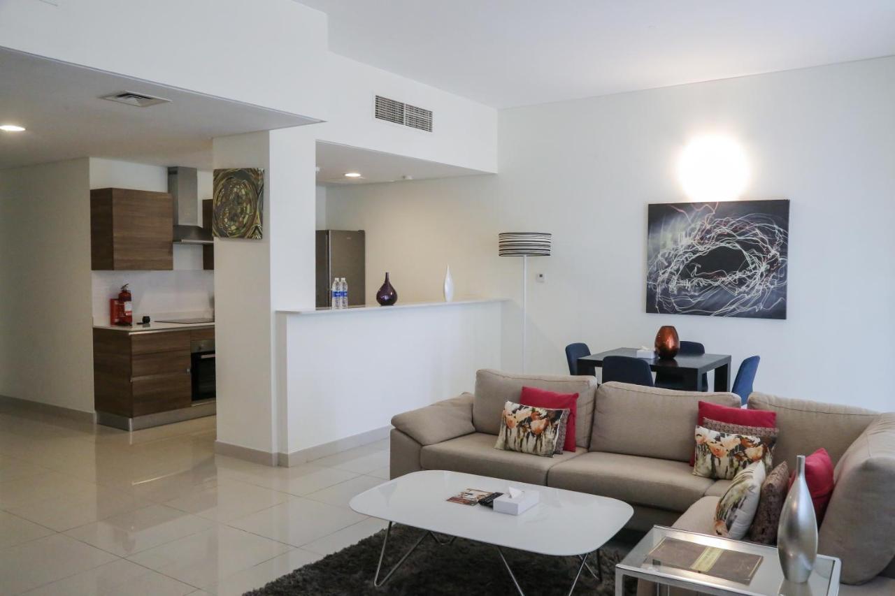 Gulf Suites Hotel Amwaj Manamah Buitenkant foto