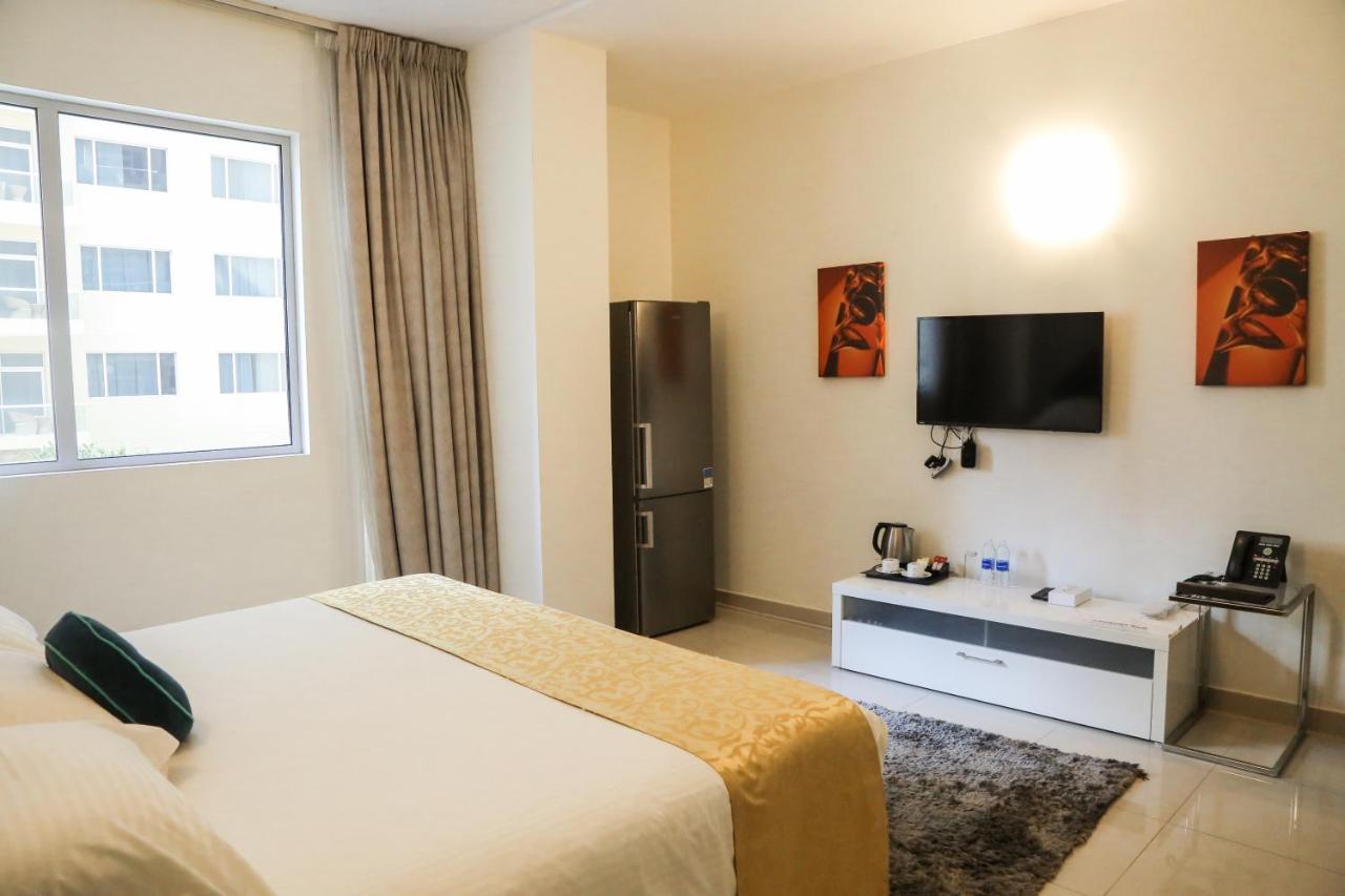 Gulf Suites Hotel Amwaj Manamah Buitenkant foto