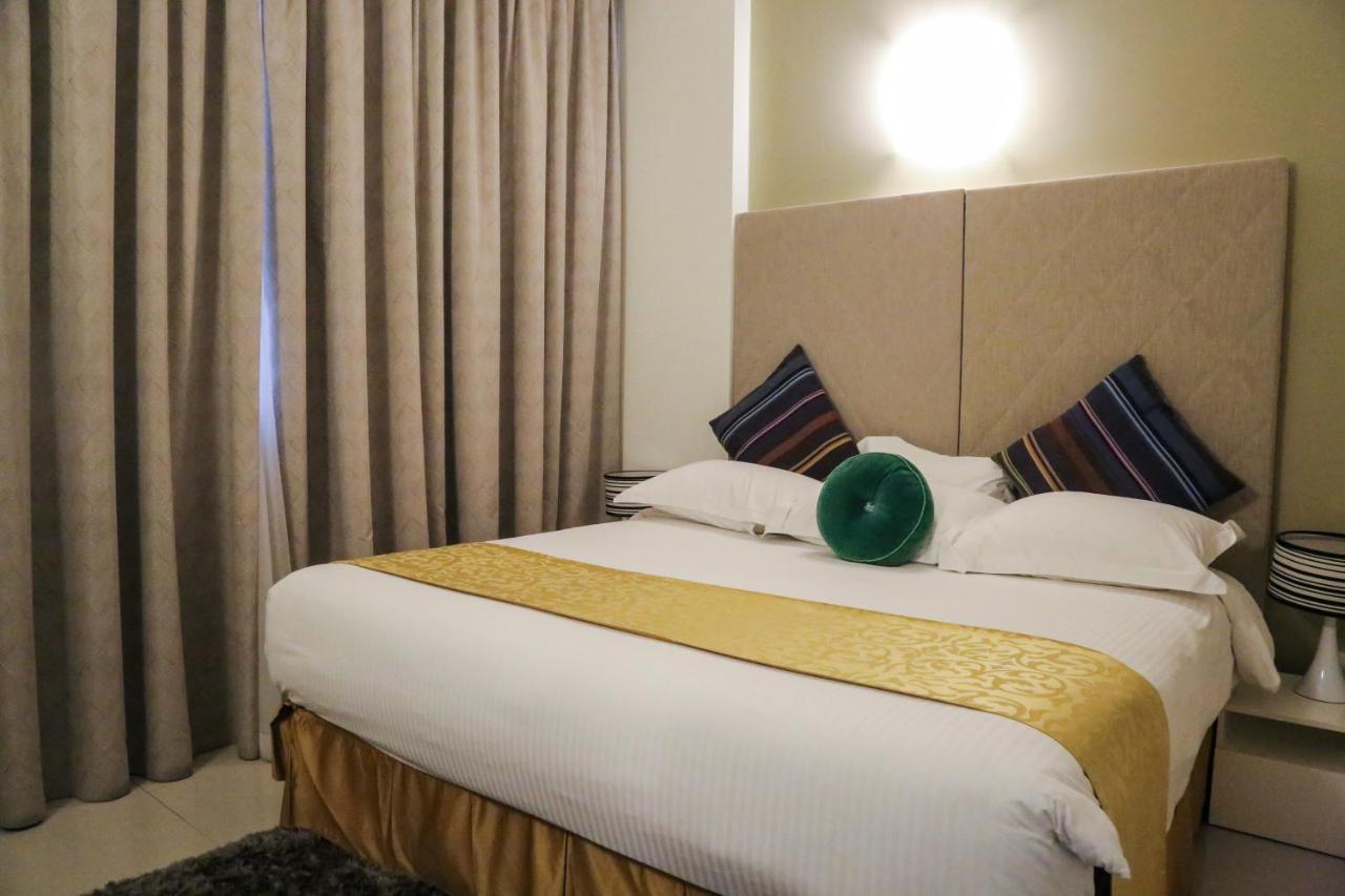 Gulf Suites Hotel Amwaj Manamah Buitenkant foto