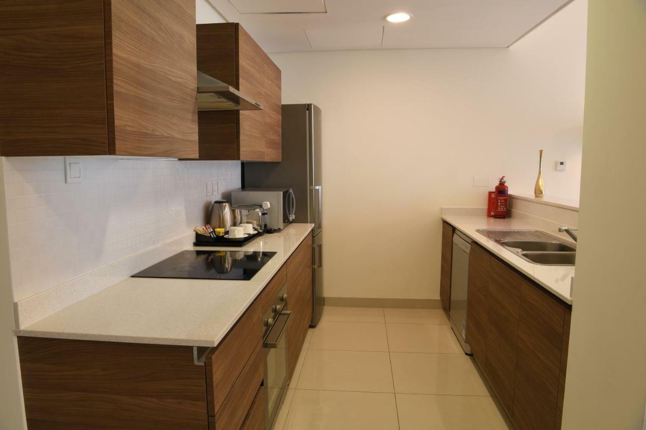 Gulf Suites Hotel Amwaj Manamah Buitenkant foto