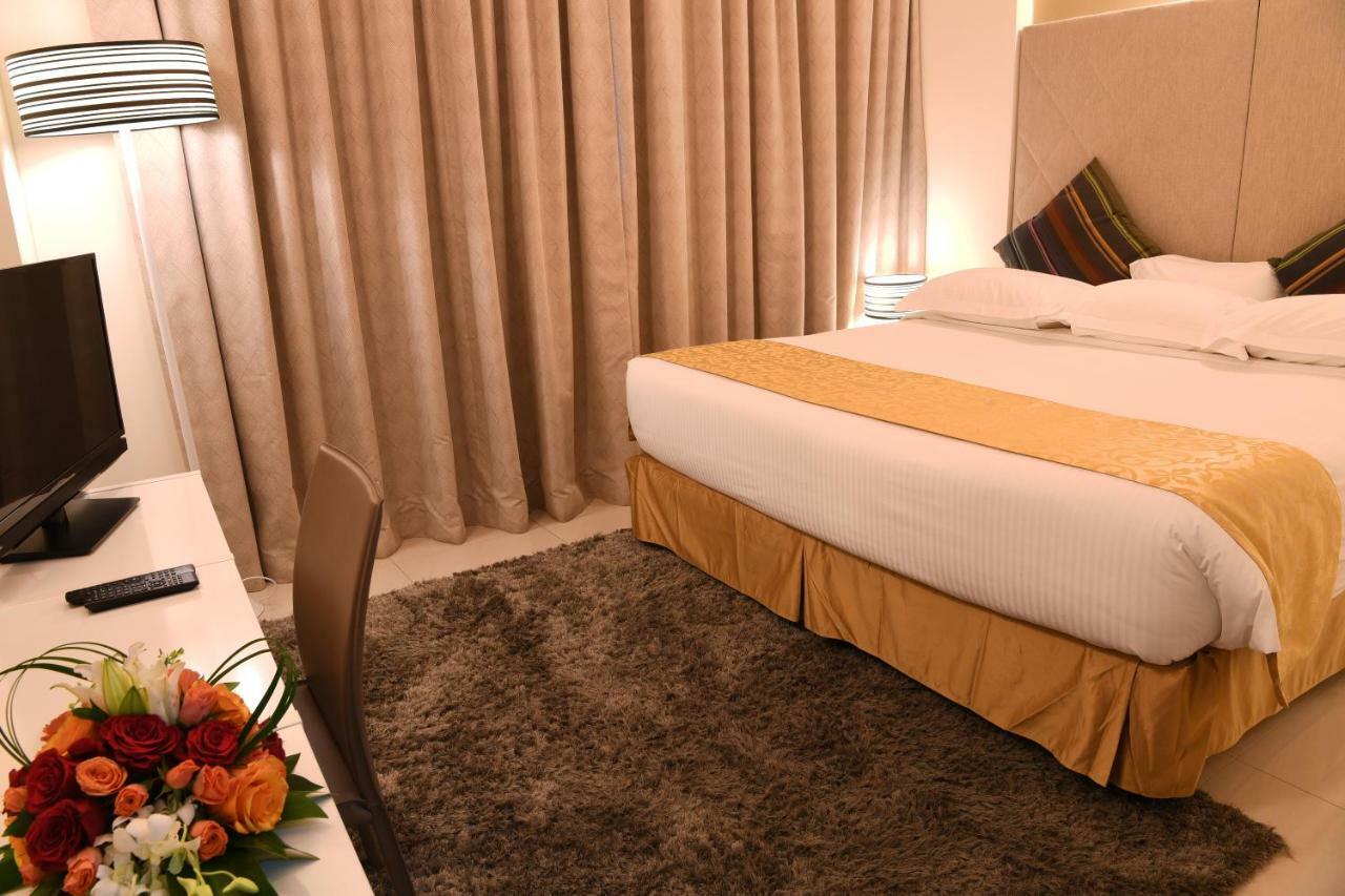 Gulf Suites Hotel Amwaj Manamah Buitenkant foto