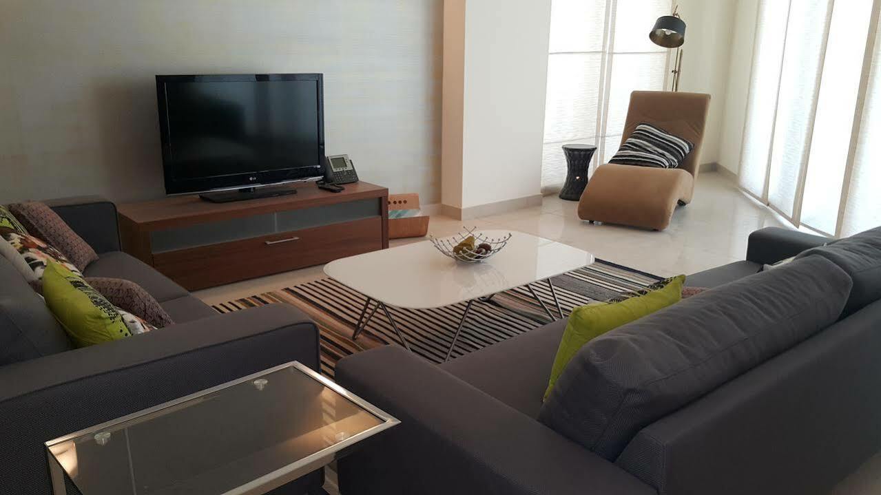 Gulf Suites Hotel Amwaj Manamah Buitenkant foto